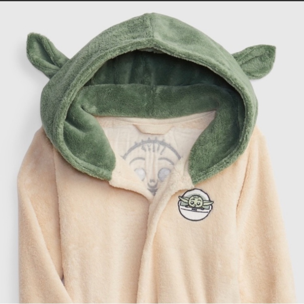 Gap Star Wars Grogu Mandalorian fleece bathrobe robe LIKE NEW CONDITION!
